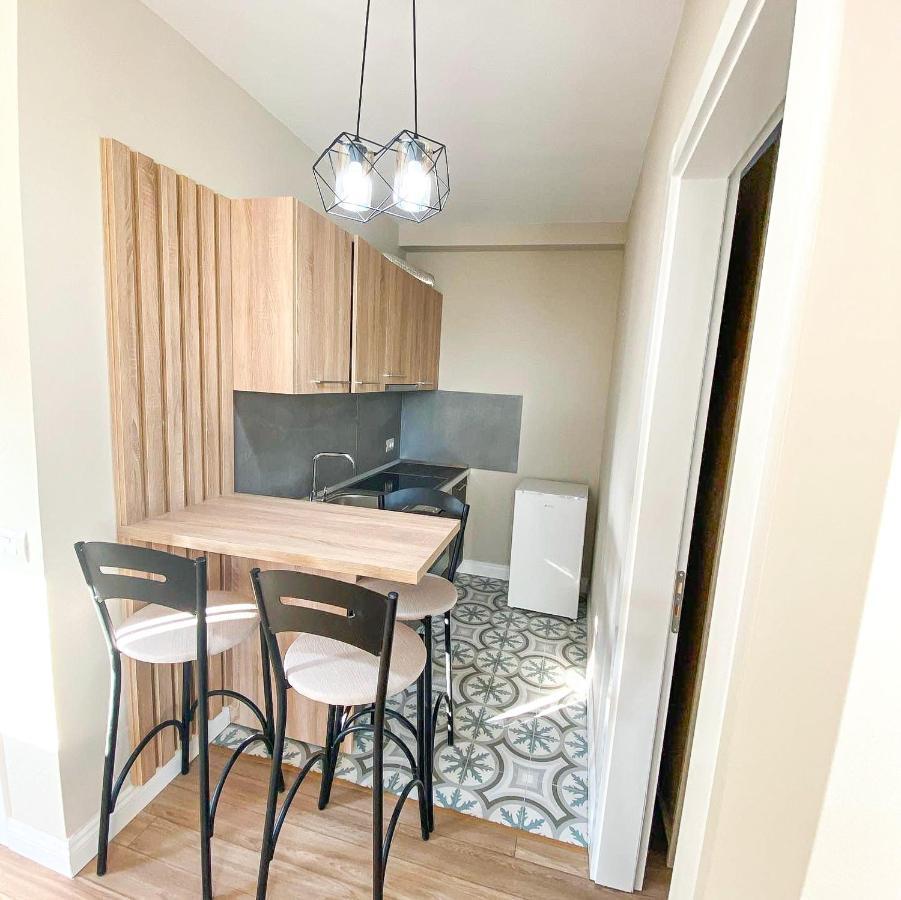 Skyline View 2Br Apartment ティラナ エクステリア 写真